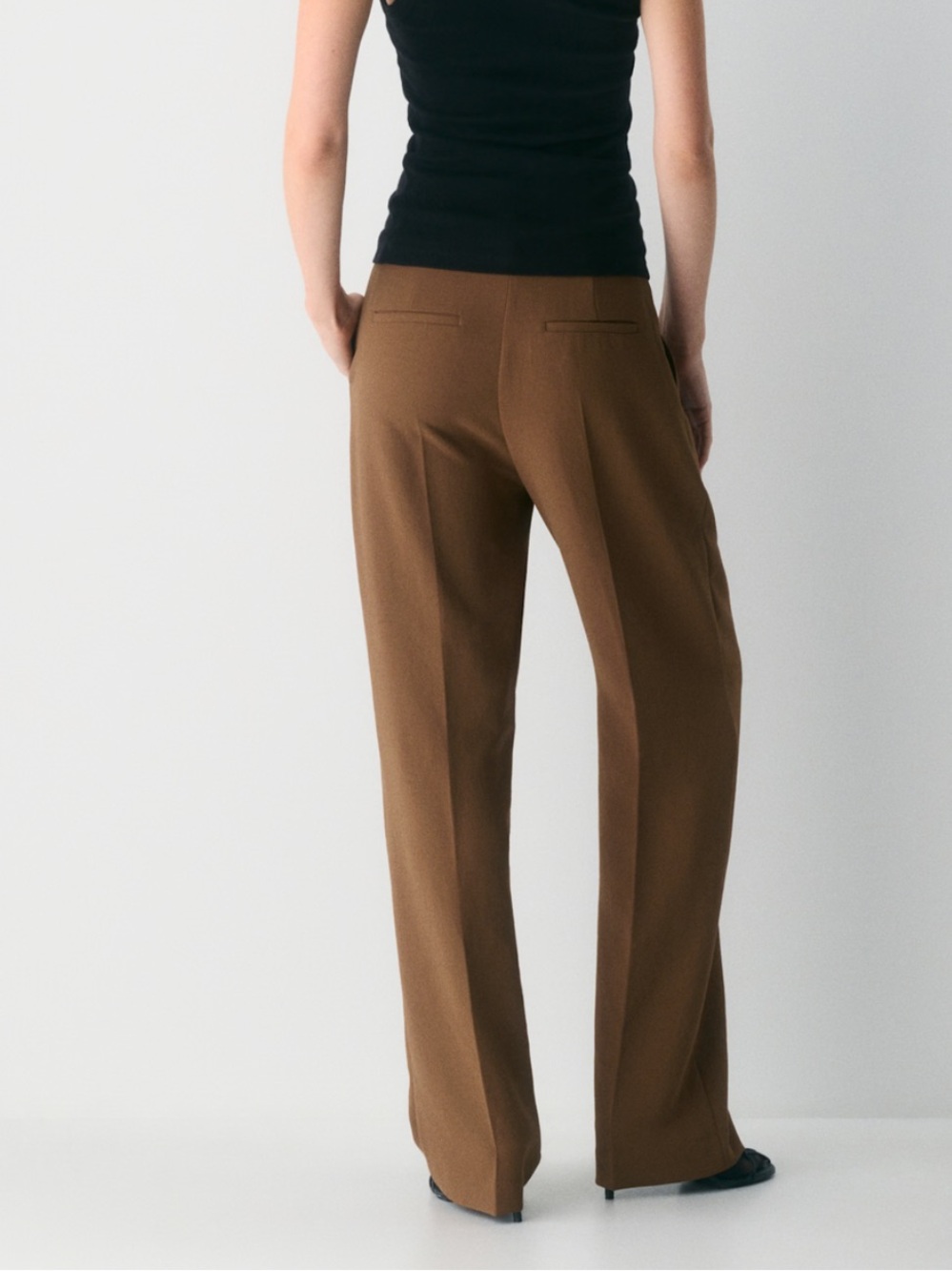 The Effortless Pant- Crepette - Picture 3 of 7